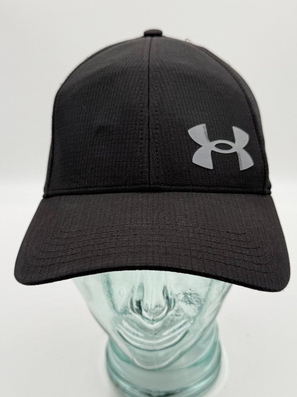 Under Armour  Hat Cap Size L / XL Black Fitted Gray Logo Polyester Golf Sports